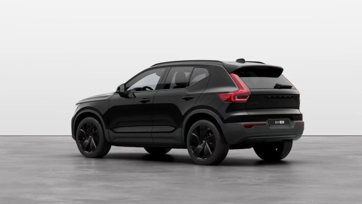 Volvo XC40 Black Edition  475kms   105 P/W 3yrs - Image 3