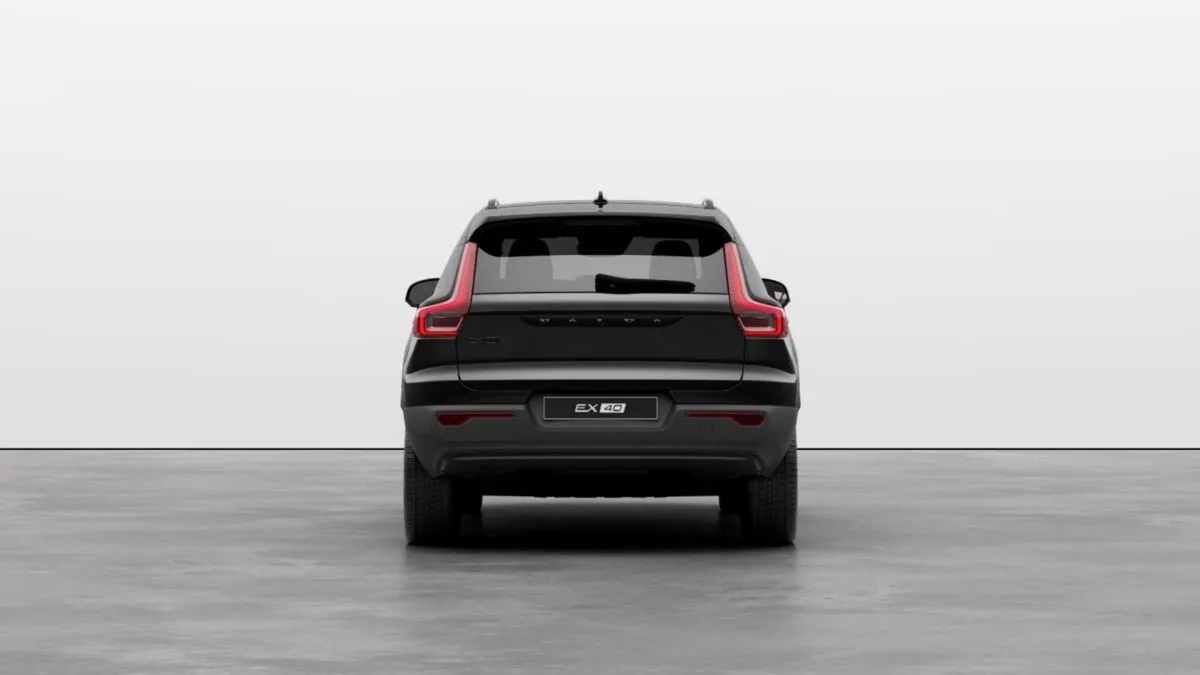 Volvo XC40 Black Edition  475kms   105 P/W 3yrs - Image 4