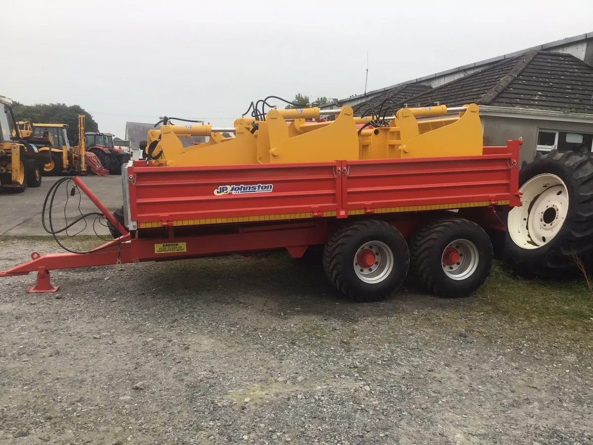 Johnston 14ft x 8ft Tandem Axle Trailer - Image 1