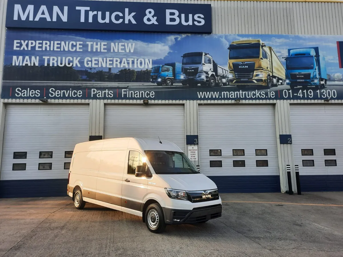 New MAN TGE 3.140 vans in stock - Image 4