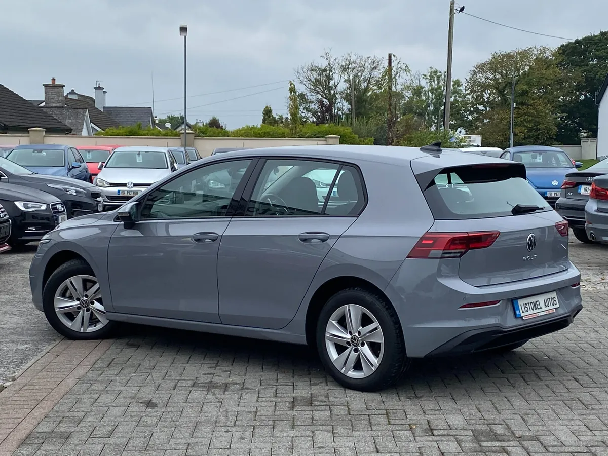 231 VW GOLF 2.0TDI LIFE 5DR HATCHBACK - Image 3