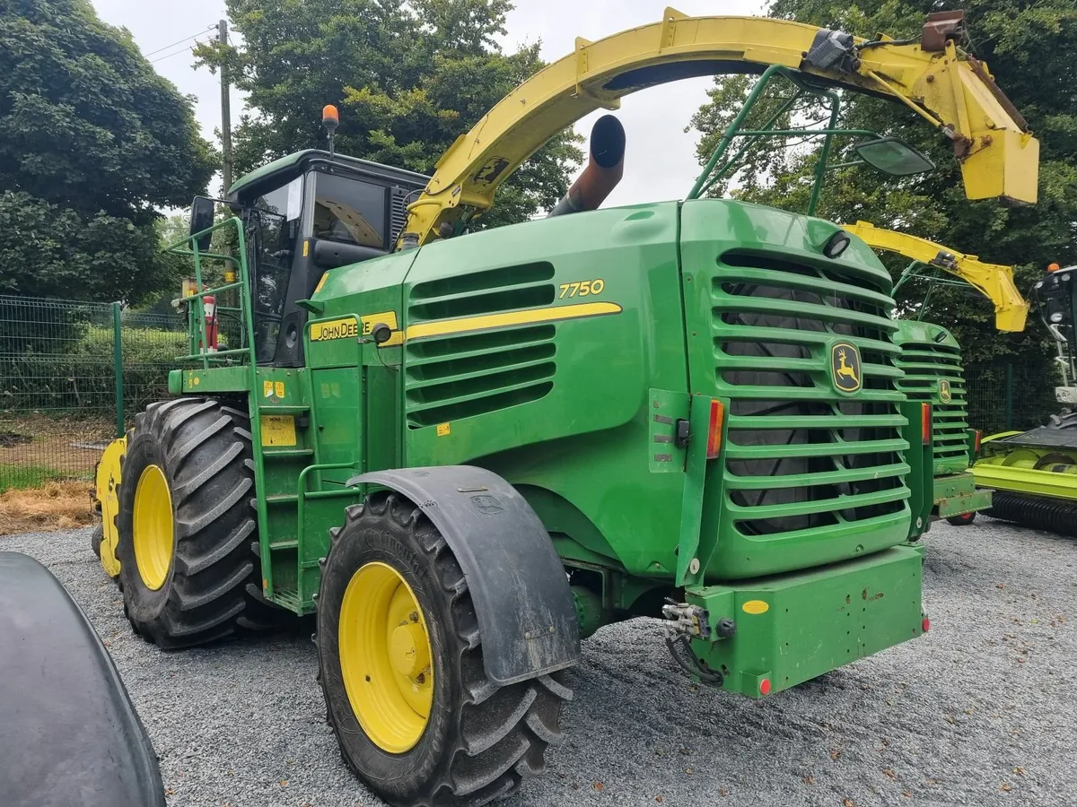 John Deere 7750 (2012) - Image 2