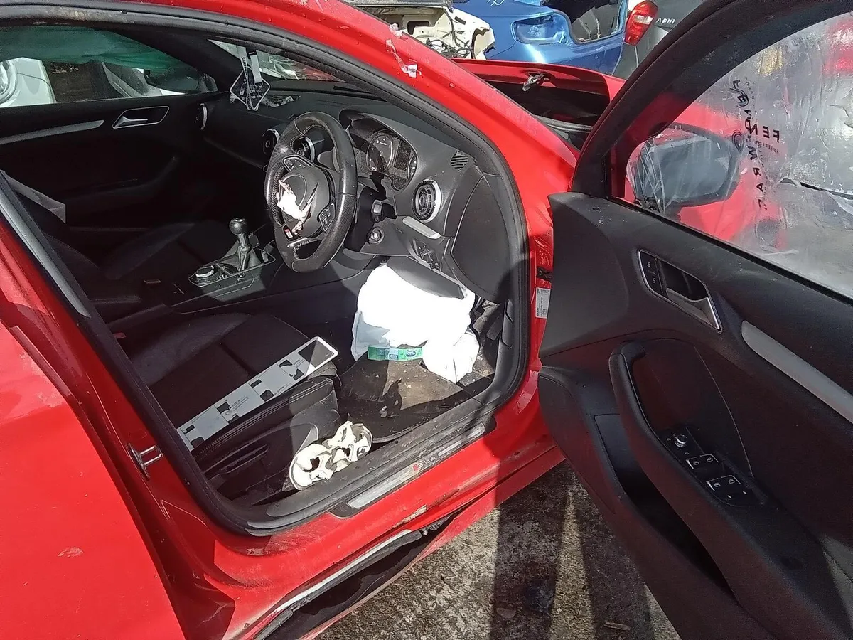 2015 AUDI A3 BREAKING FOR PARTS - Image 4