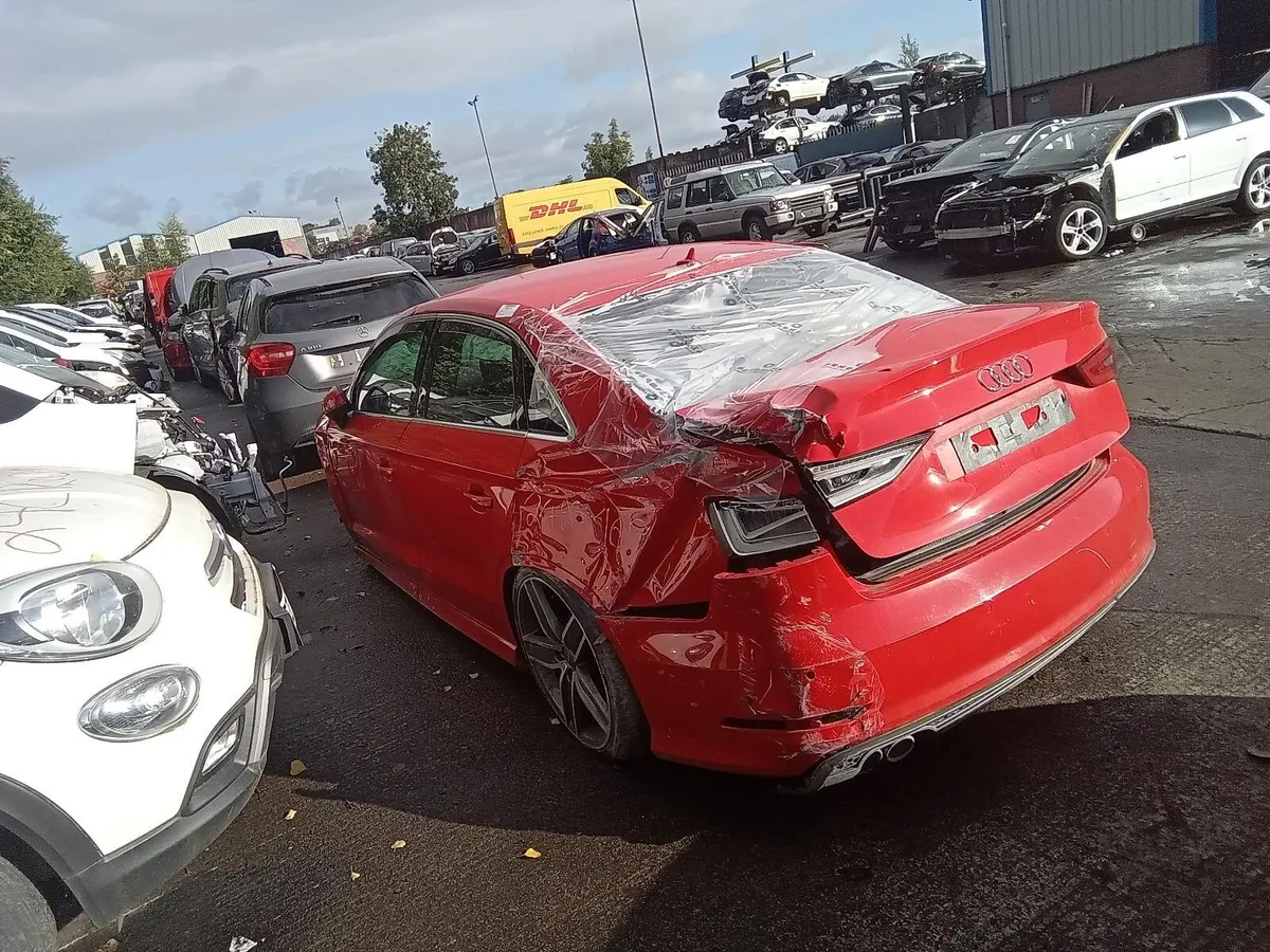 2015 AUDI A3 BREAKING FOR PARTS - Image 3