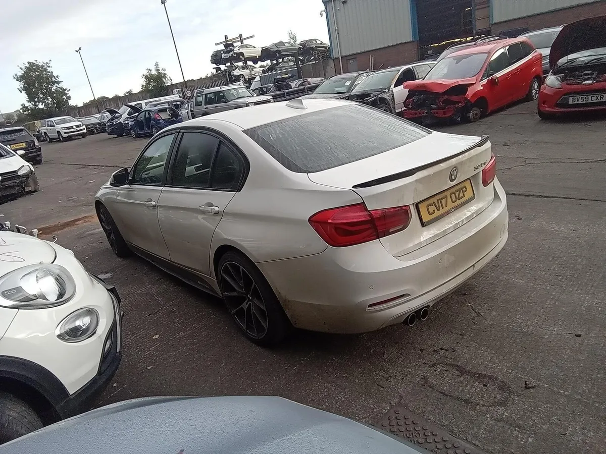 2017 BMW 3 SERIES - Image 4