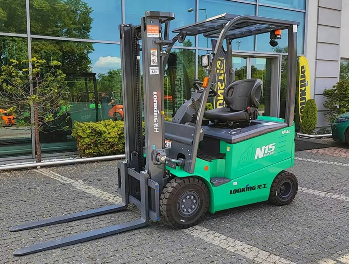 Lonking 1.5ton Lithium Battery forklift - Image 1