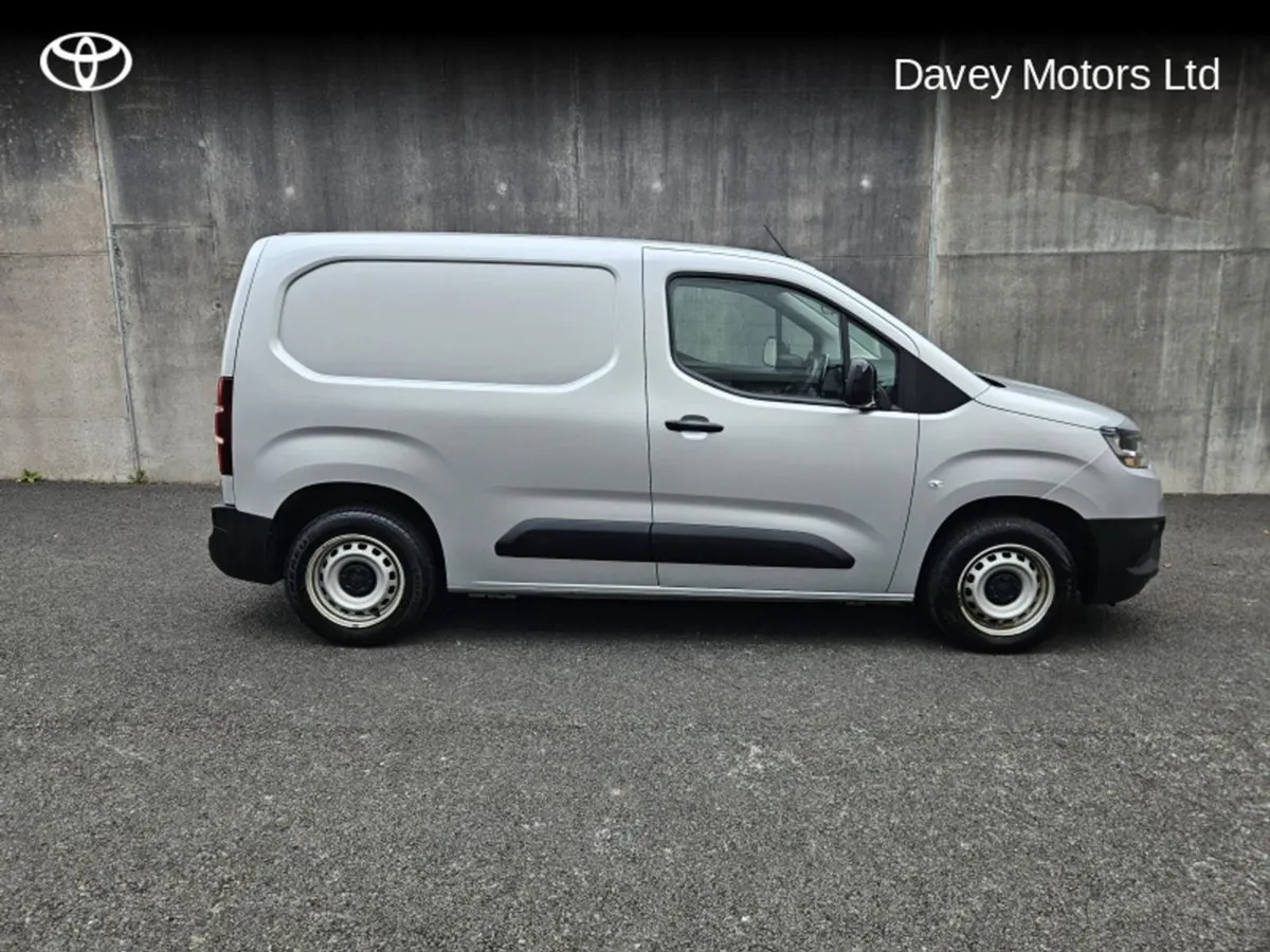 Toyota Proace PR City 1.5d GX SWB 650KG - Image 3