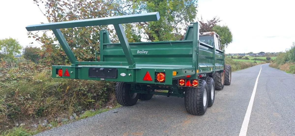 Bailey multi purpose tipping trailer - Image 3