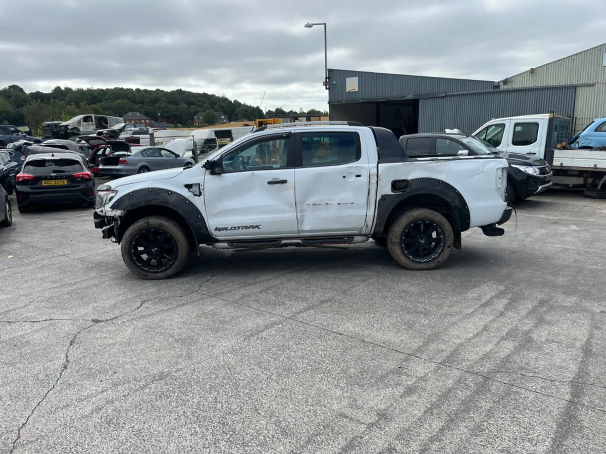 2016 Ford Ranger 3.2 Auto WILDTRACK - Image 4