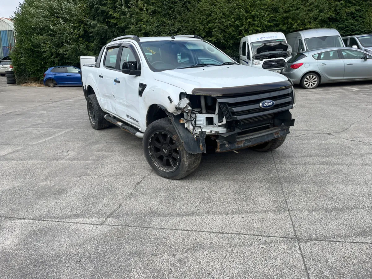 2016 Ford Ranger 3.2 Auto WILDTRACK - Image 2