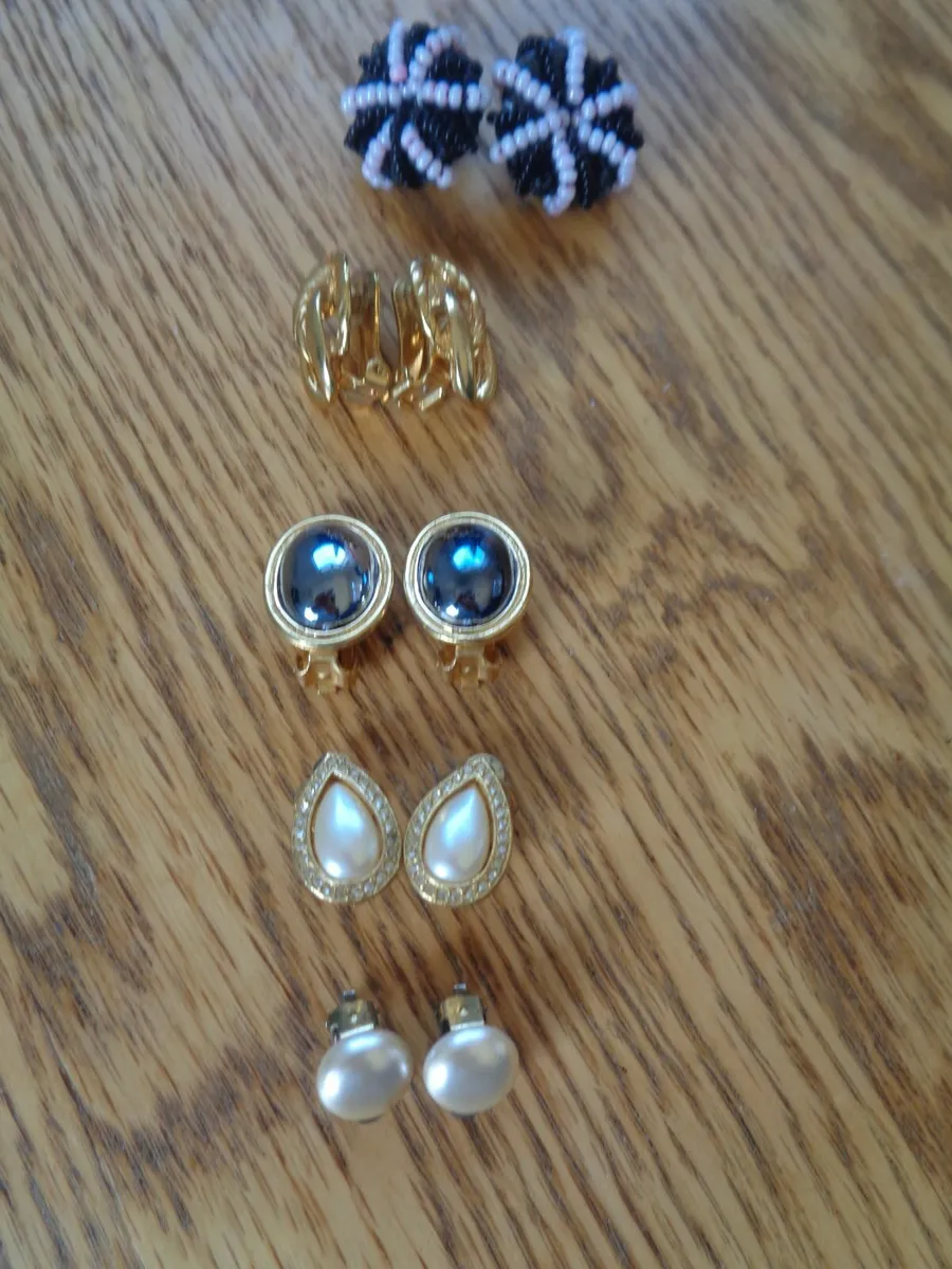 Vintage Clip On Earrings x 5 for Sale - Image 1