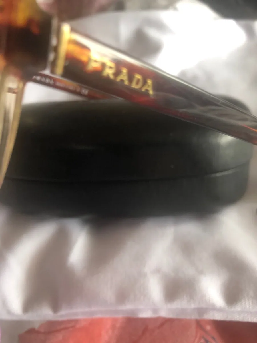 Ladies sunglasses - Image 2