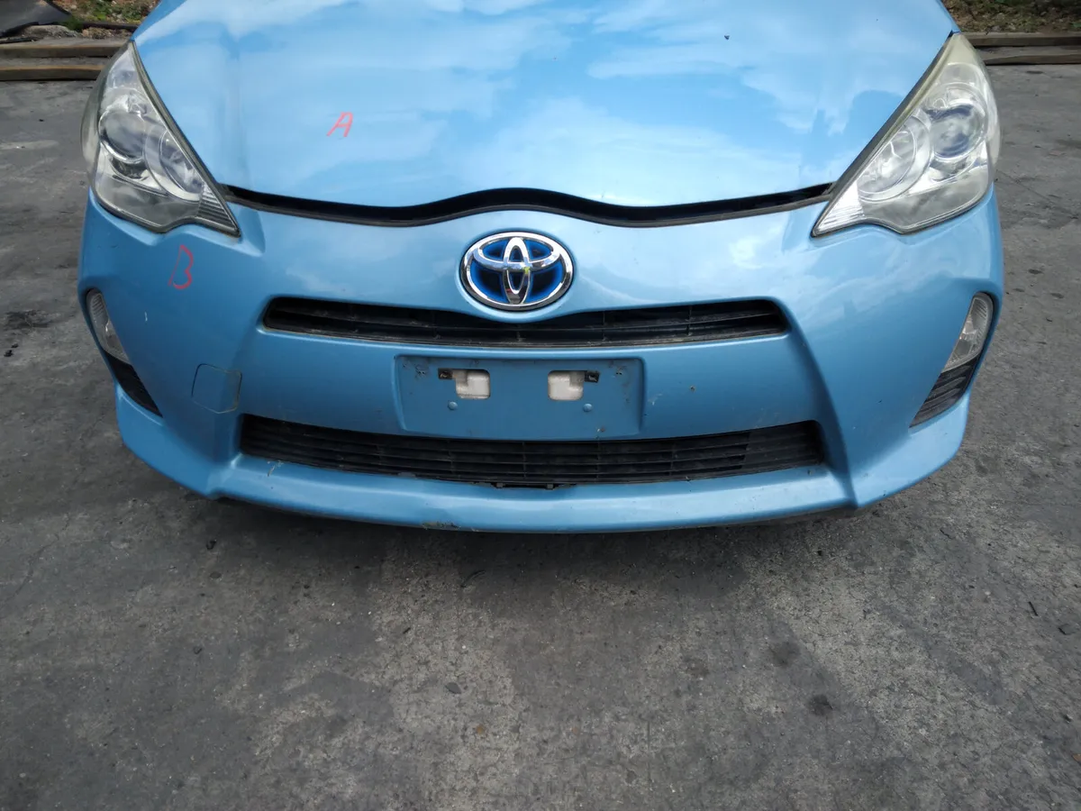 2014 Toyota Aqua 1.5 Breaking/Dismantling - Image 3