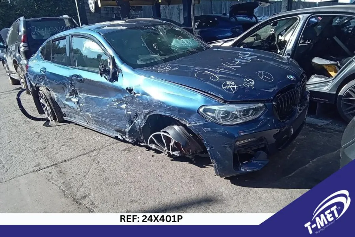 2020 BMW X4 BREAKING FOR PARTS - Image 2