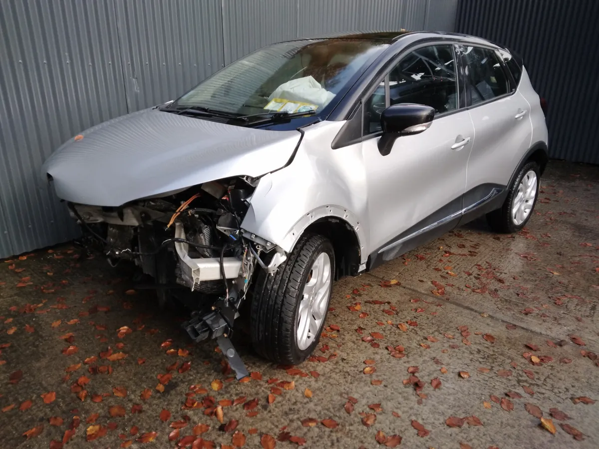 2017 Renault Captur 1.5 dci Breaking/Dismantling - Image 1