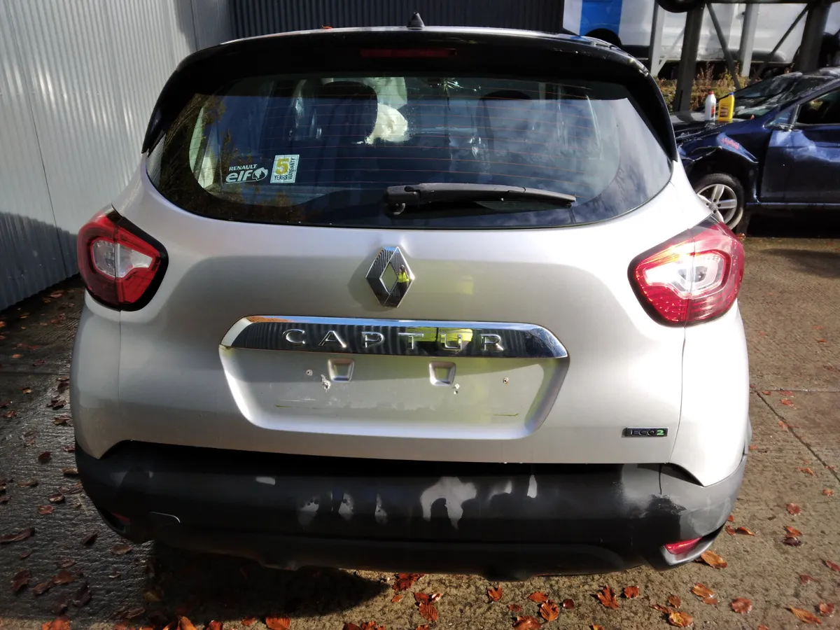 2017 Renault Captur 1.5 dci Breaking/Dismantling - Image 3