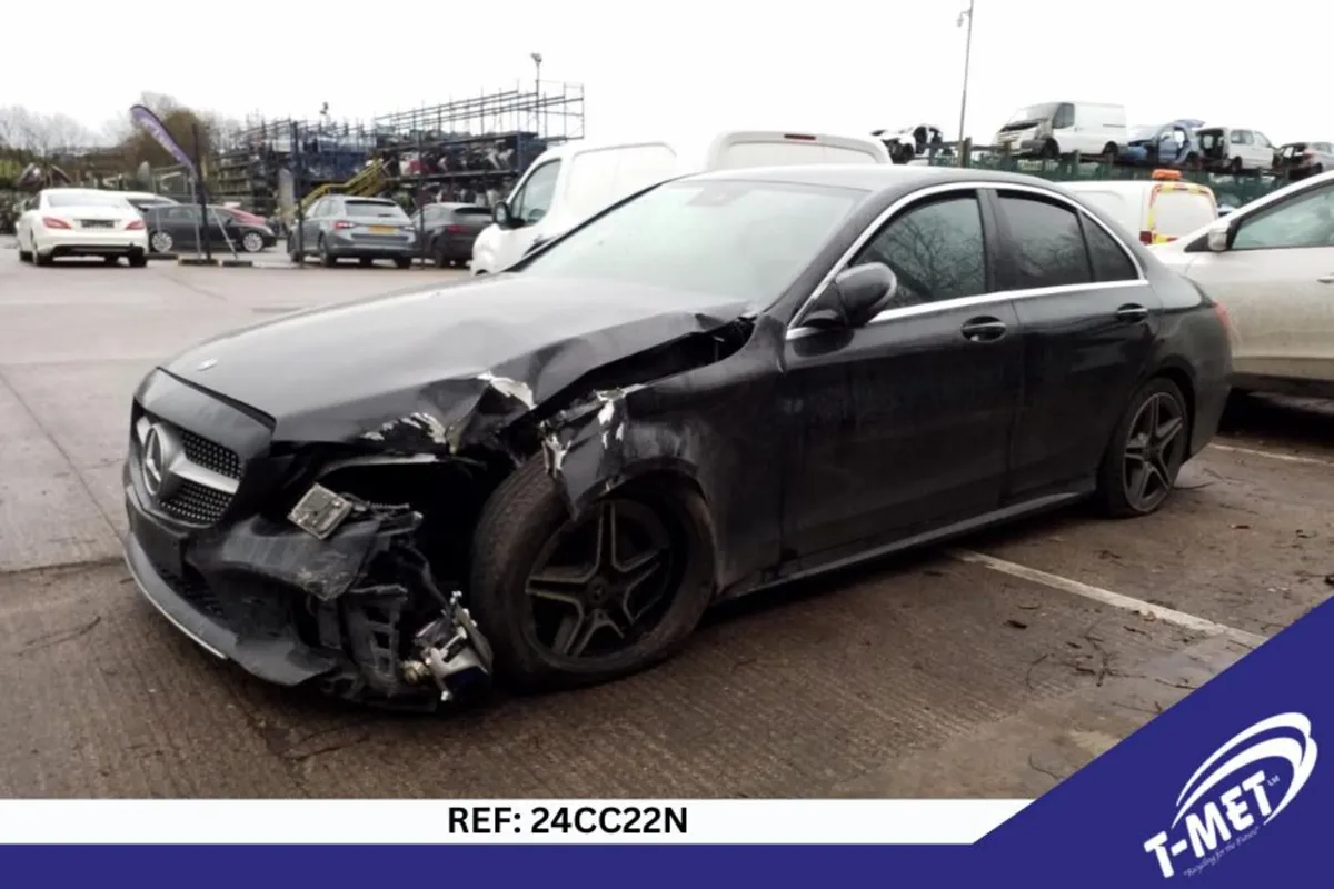 2019 MERCEDES C CLASS BREAKING FOR PARTS - Image 2