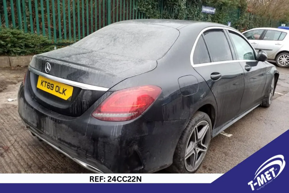 2019 MERCEDES C CLASS BREAKING FOR PARTS - Image 4