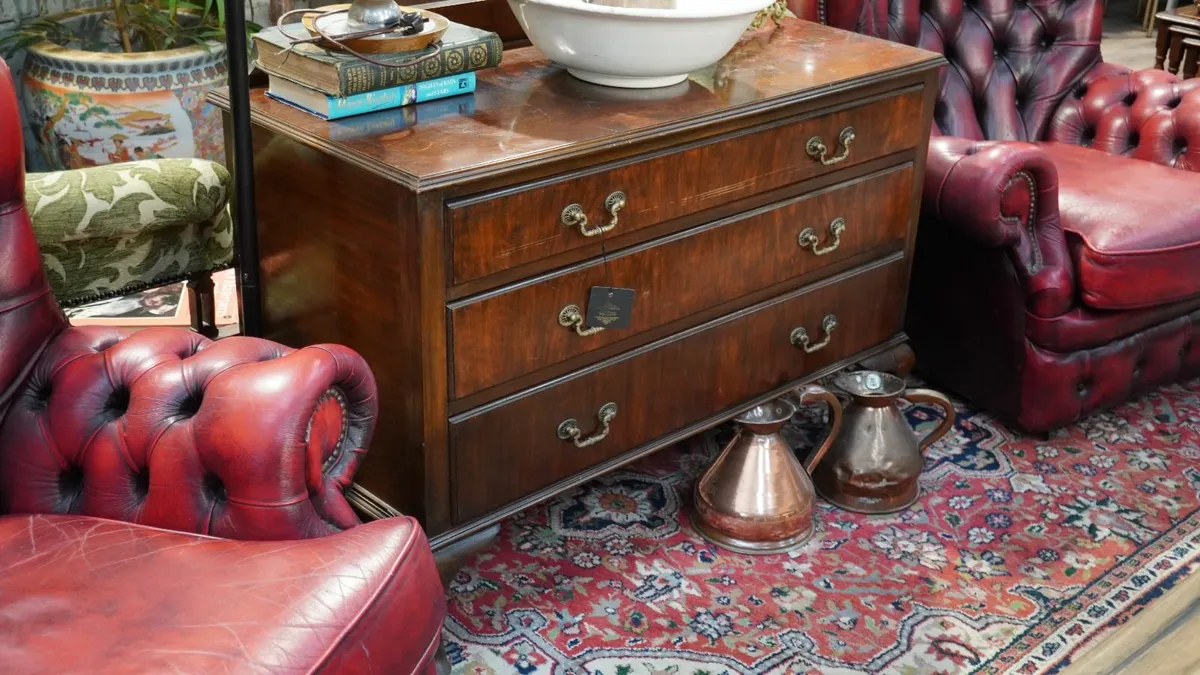 Victorian Mahogany Chest of Drawers - Image 3