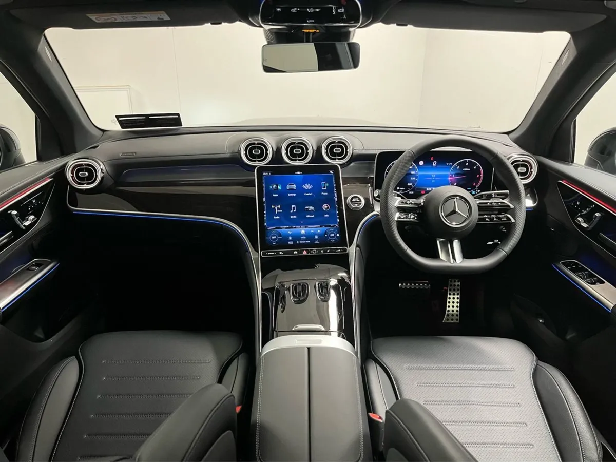 Mercedes-Benz GLC 220d High Spec AMG 4matic - 20 - Image 4