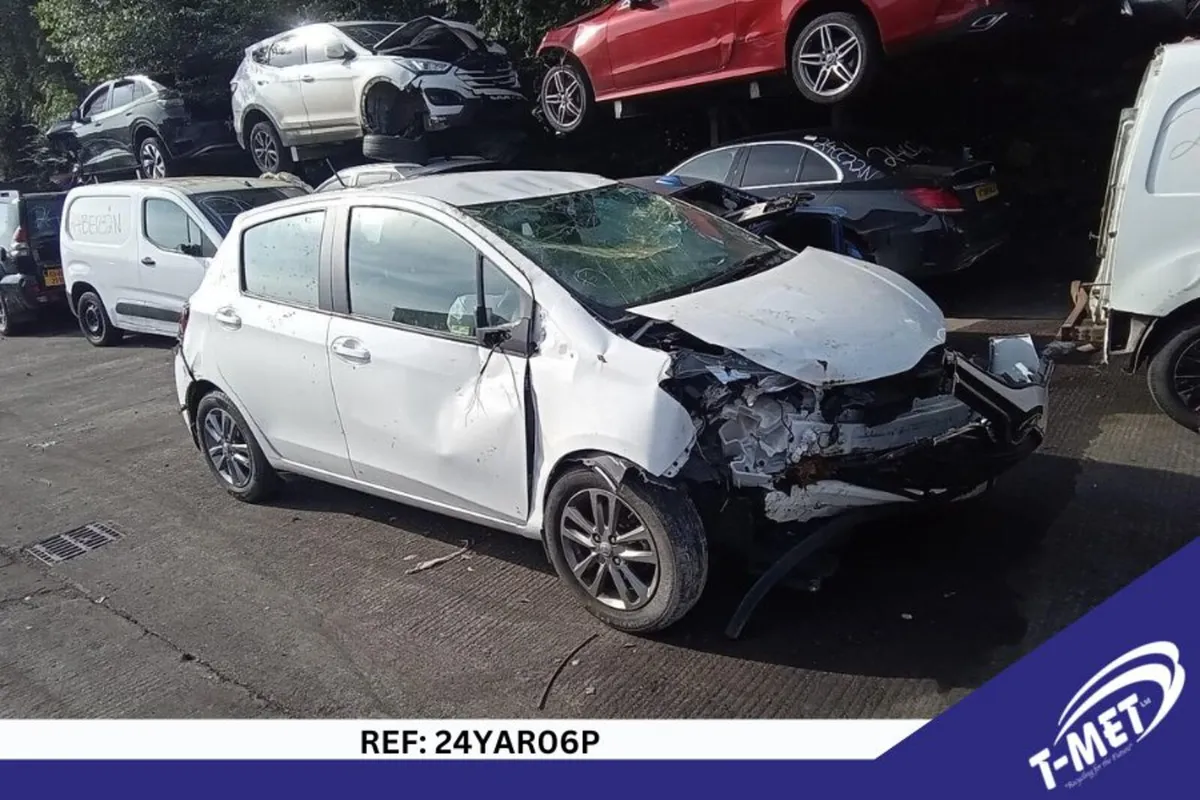 2015 TOYOTA YARIS BREAKING FOR PARTS - Image 4