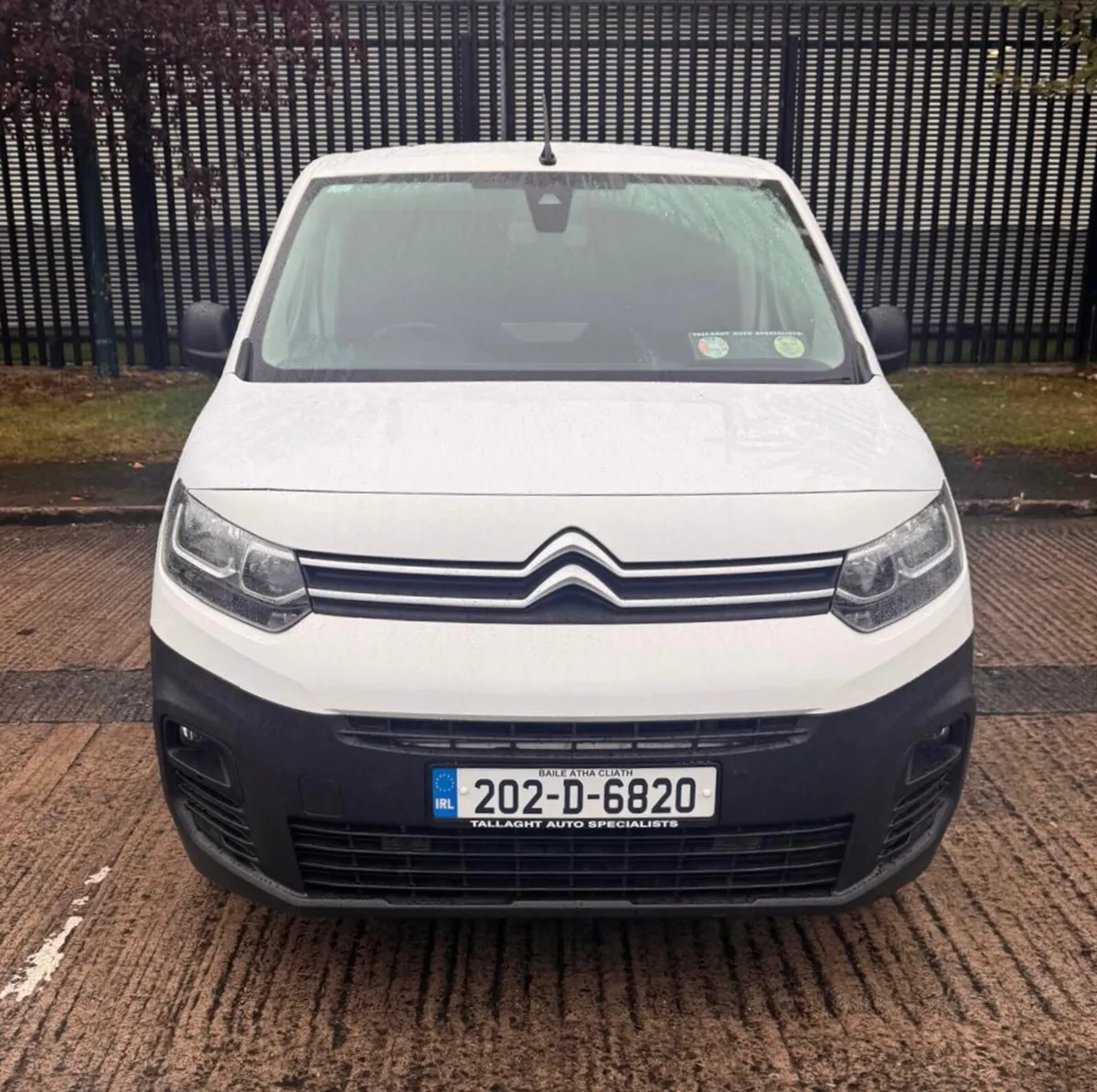 202 Citroen Berlingo Long Wheel Base - Image 2