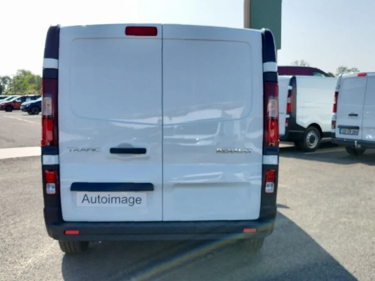 Renault Trafic 150BHP Start ex vat Price Displayed - Image 4