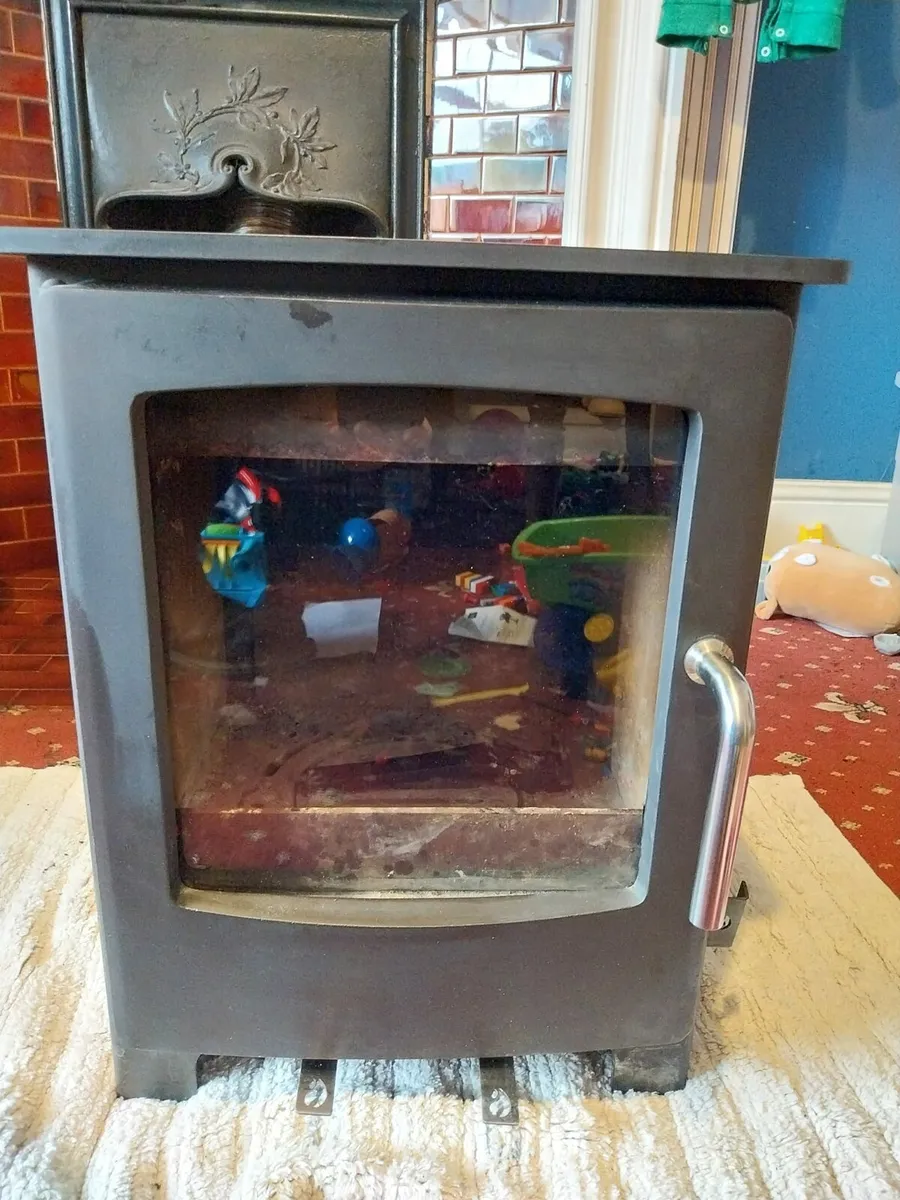 Stove - Image 2