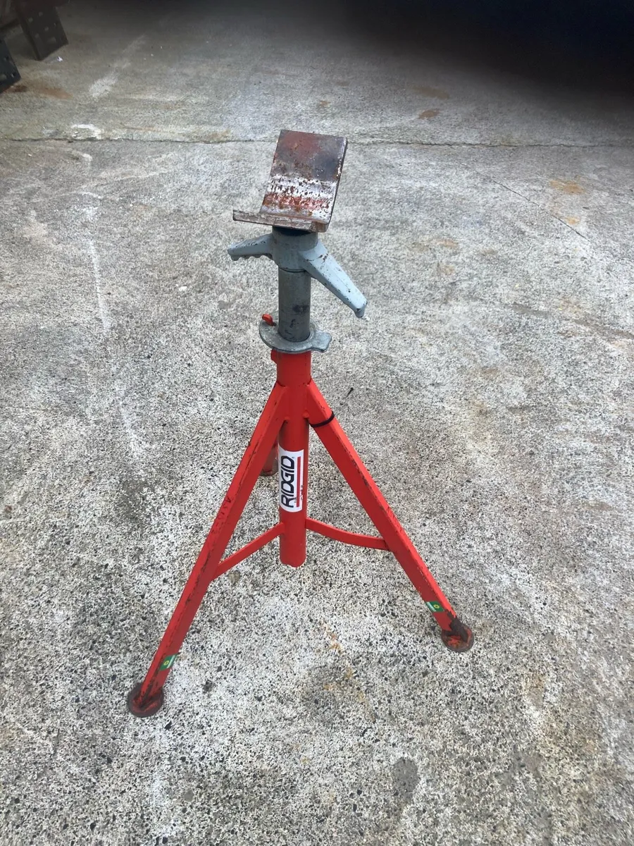 Plumber’s pipe stands - Image 2