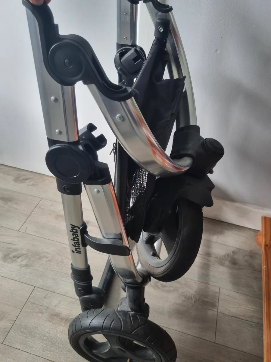 3 in 1 Travel System for sale in Co. Mayo for €170 on DoneDeal