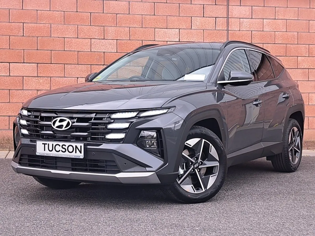 Hyundai Tucson Executive Model 1.6 Diesel. - Image 2