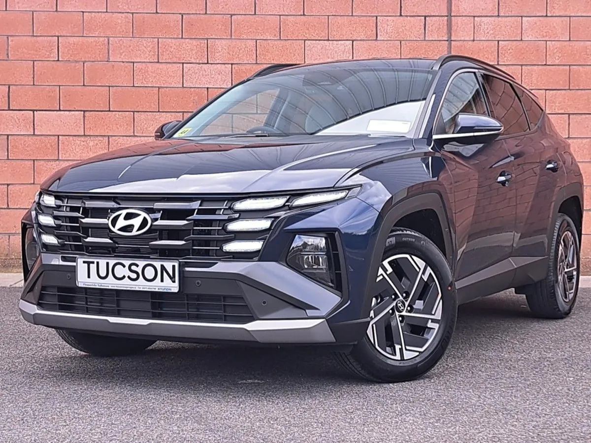 Hyundai Tucson Executive Model Hybrid 231 bhp 1.6 - Image 2