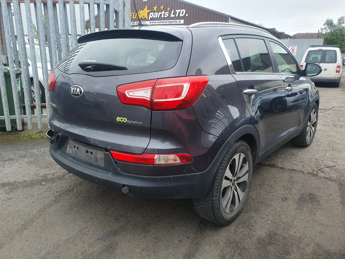 13 KIA SPORTAGE  1.7 CRDI FOR BREAKING - Image 4