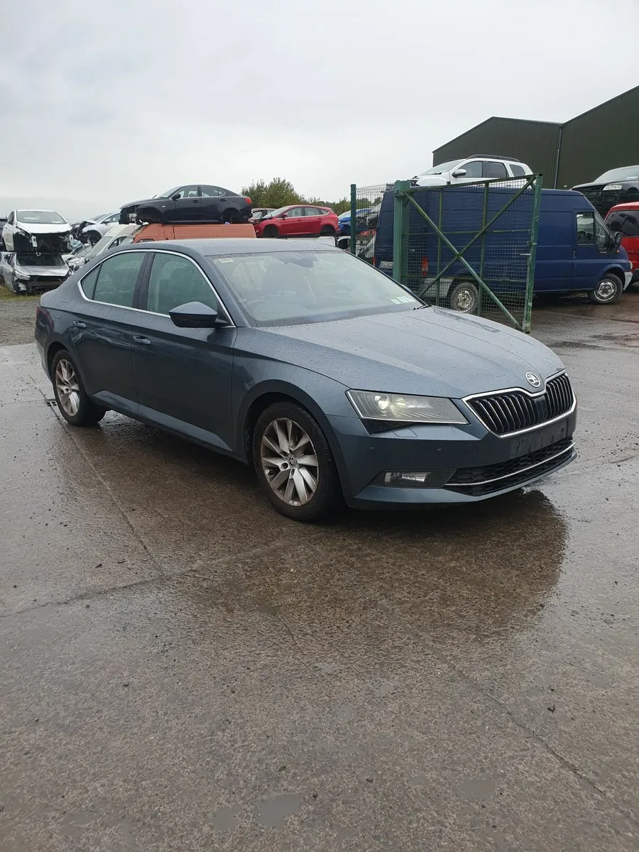 Skoda Superb 2018 2.0TDI**FOR PARTS** - Image 1