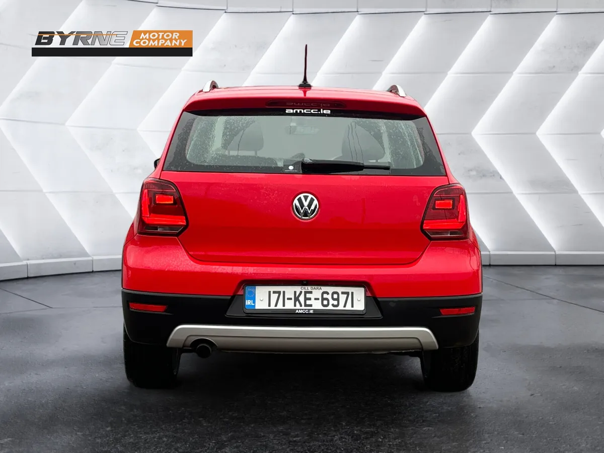 VOLKSWAGEN POLO CROSS 1.2 TSI AUTO, 2017 - Image 4