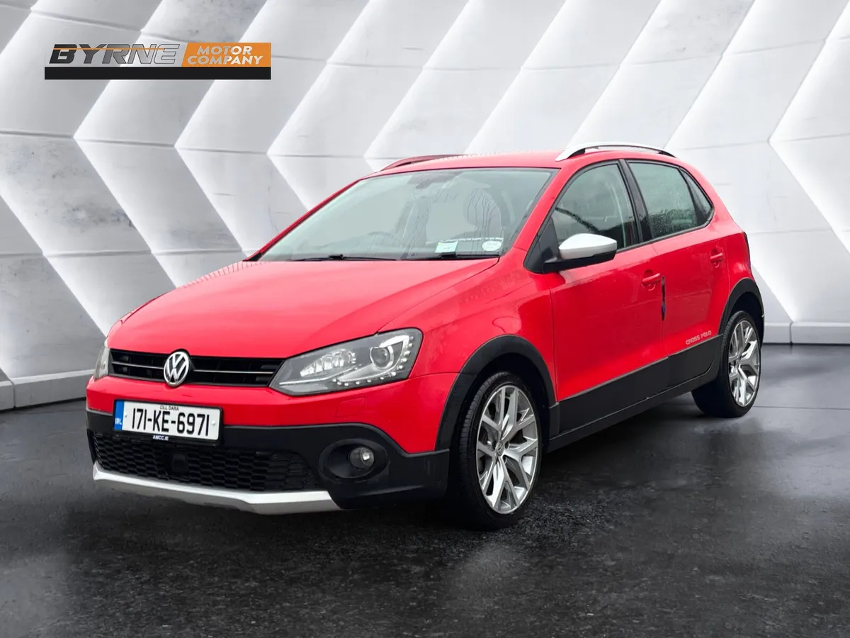 VOLKSWAGEN POLO CROSS 1.2 TSI AUTO, 2017 - Image 1