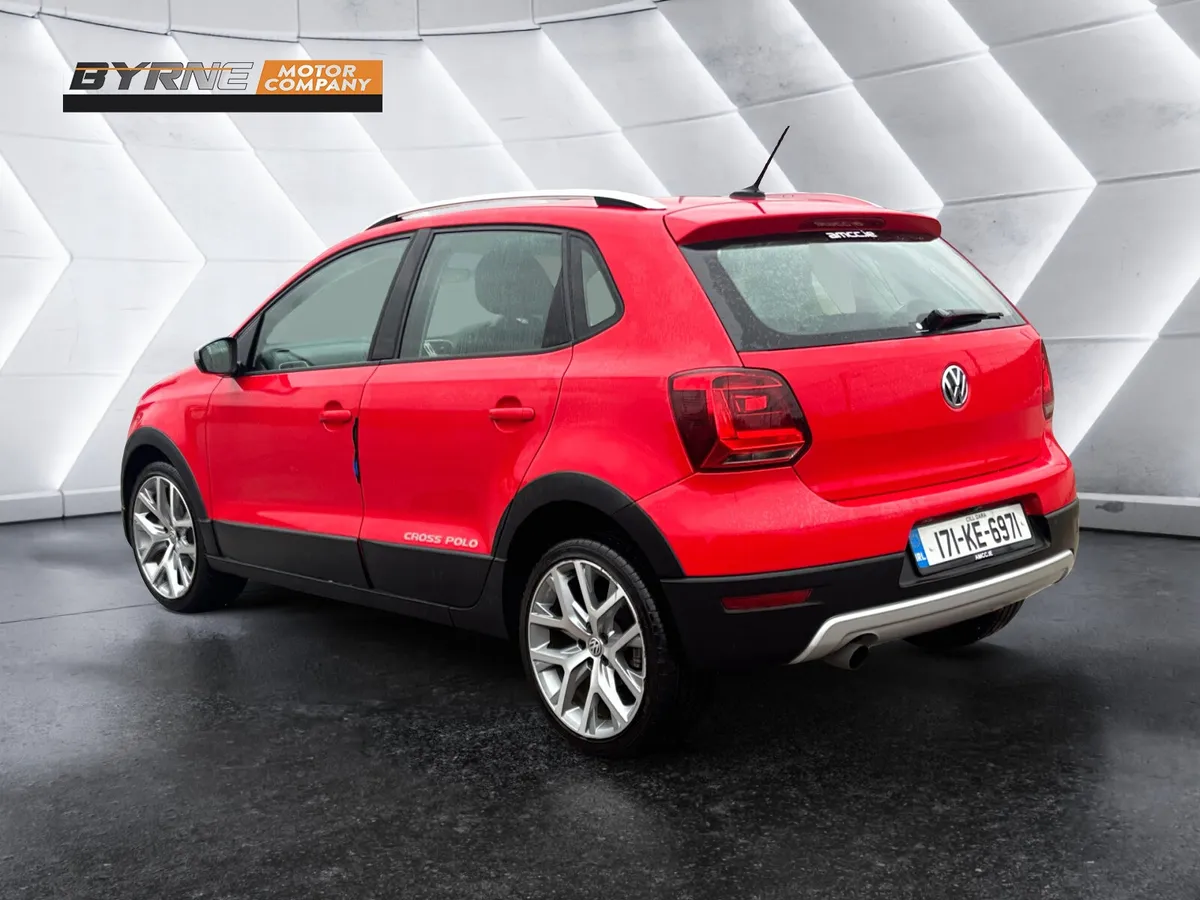 VOLKSWAGEN POLO CROSS 1.2 TSI AUTO, 2017 - Image 3