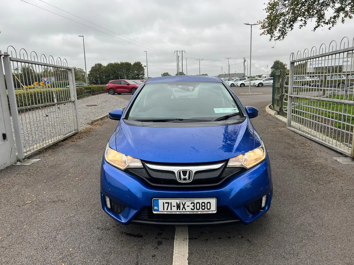 Honda Jazz ES 2017 - Image 2