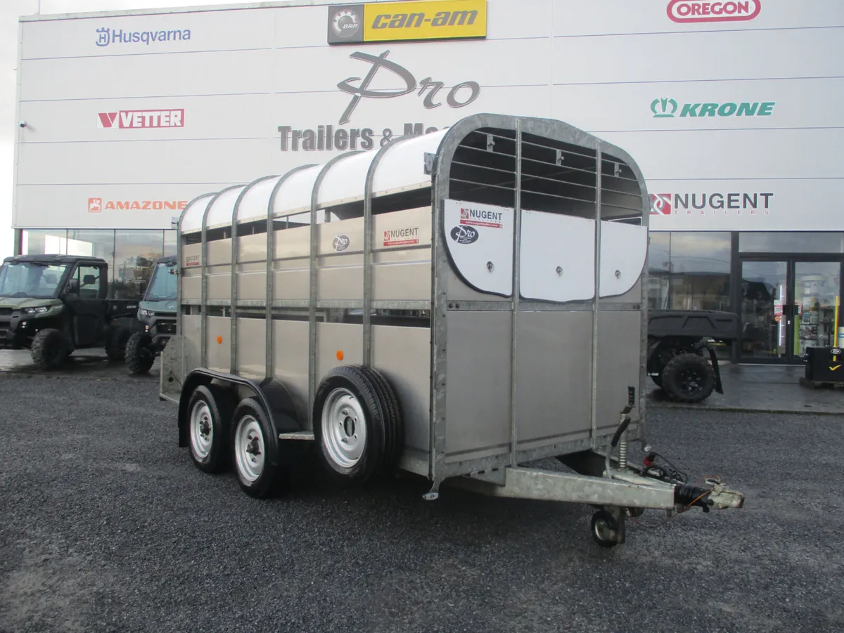 Nugent 12 x 6 livestock trailer as new - Image 2