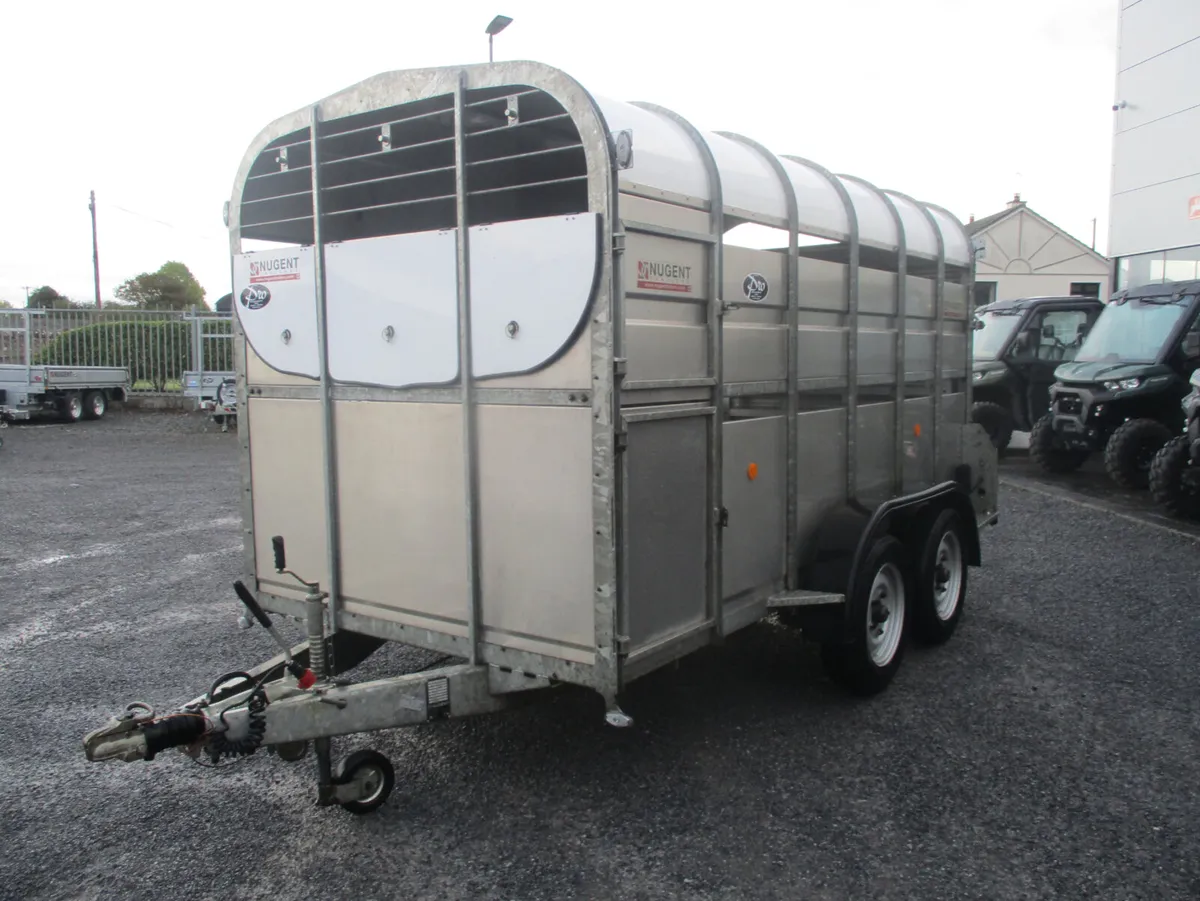 Nugent 12 x 6 livestock trailer as new - Image 4