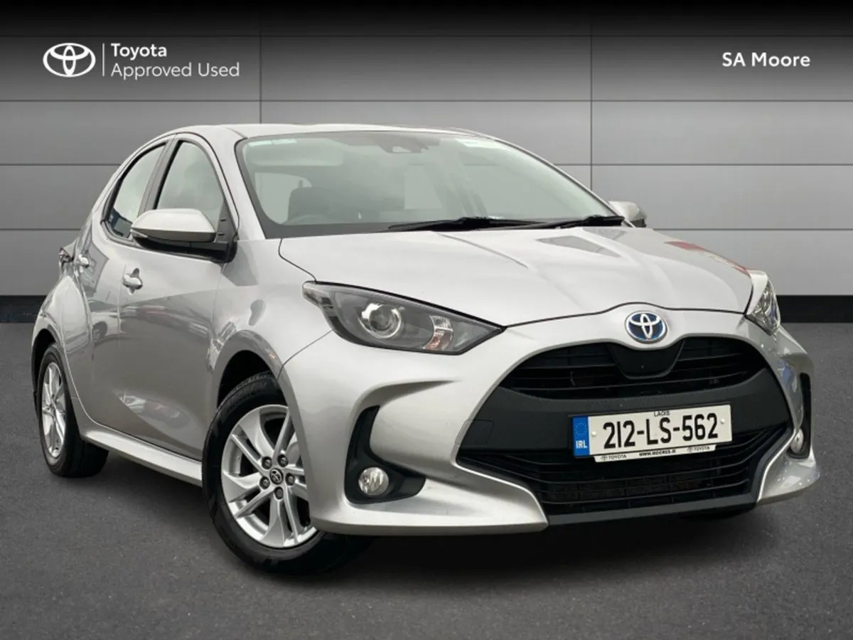 Toyota Yaris Hybrid Luna 4DR Auto - Image 1