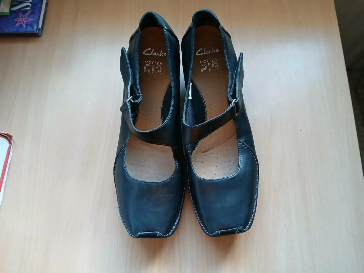 Clarks Active Air Black Strap Wedge Shoes UK 8 - Image 1