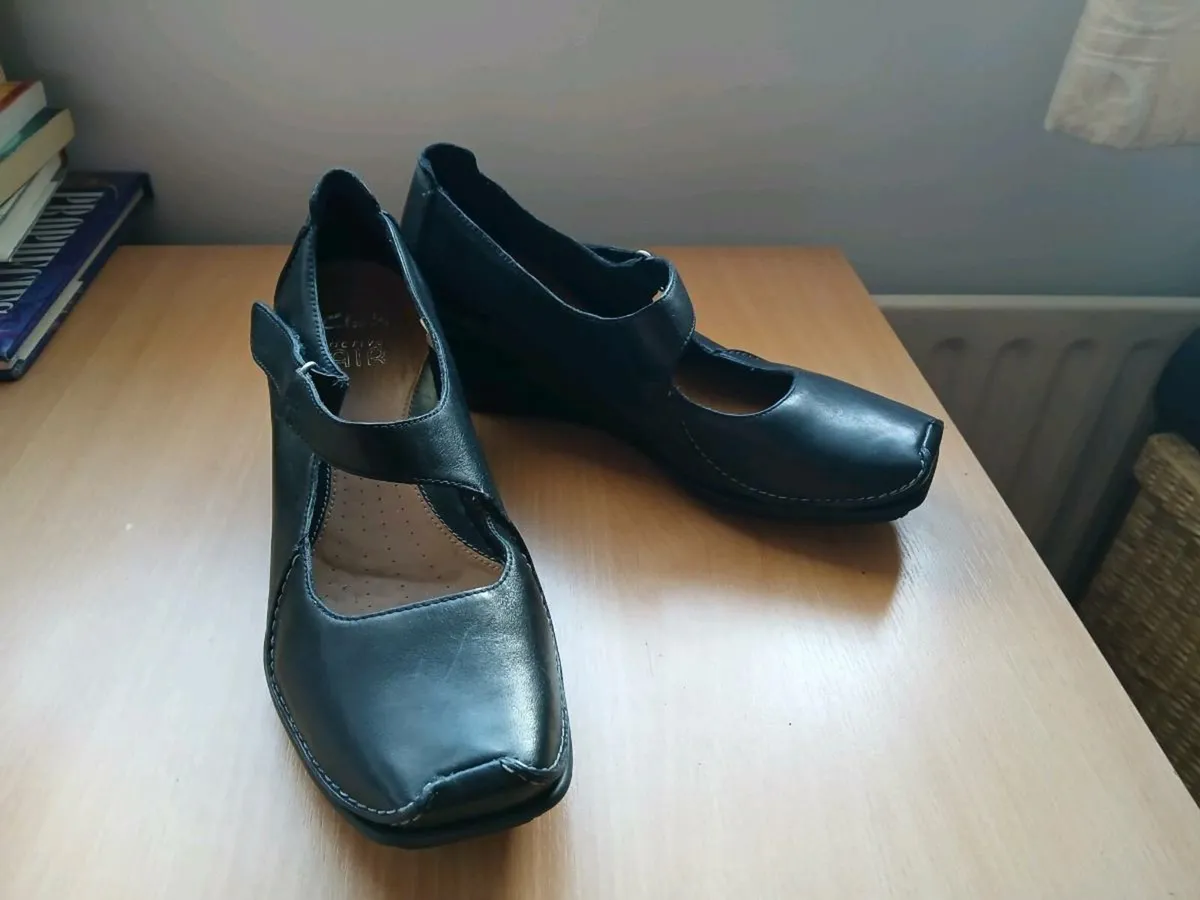 Clarks Active Air Black Strap Wedge Shoes UK 8 - Image 3