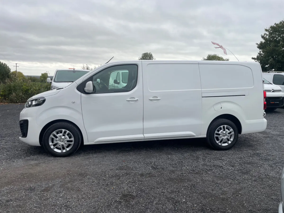 Vauxhall Vivaro - Image 1