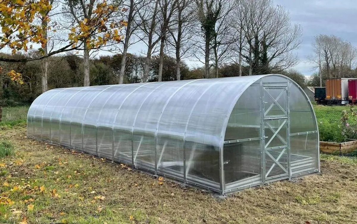 Greenhouse  Strong (3m x 10m; 9.8ft x 32.8ft) - Image 1