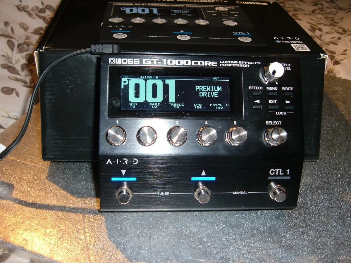 BOSS GT- 1000 CORE GUITAR EFFECTS PROCESSOR - Image 1