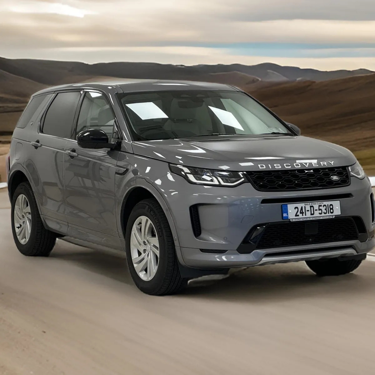 Land Rover Discovery Sport 2024 - Image 2