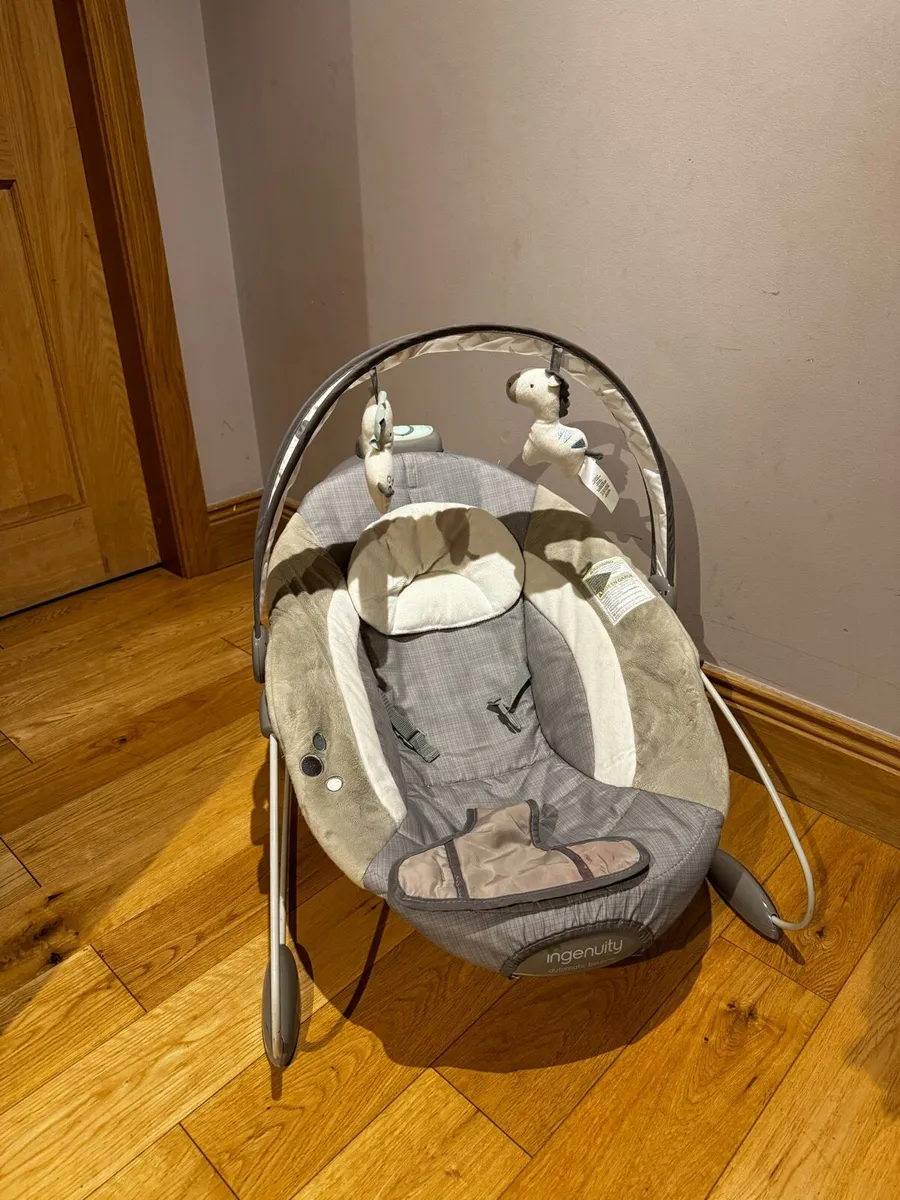 Ingenuity Automatic Baby Bouncer Seat - Image 1