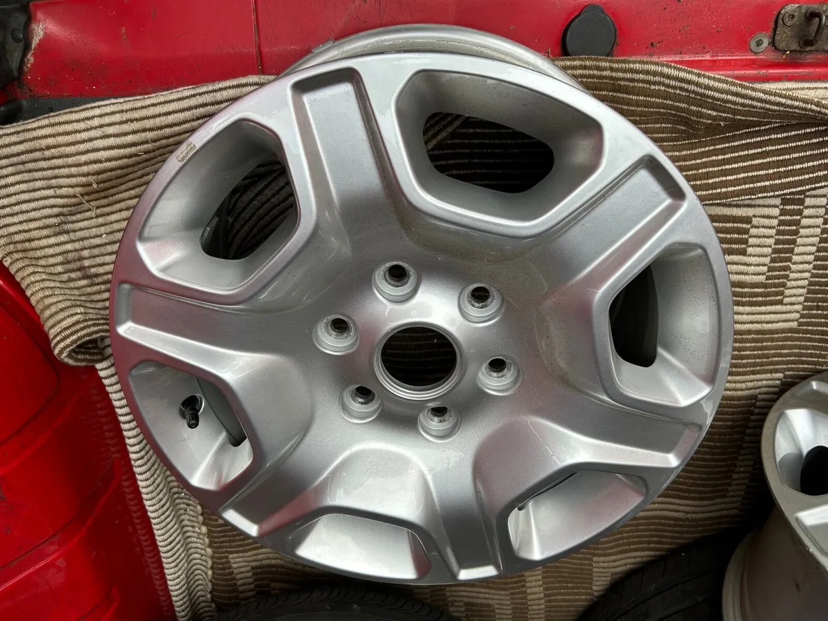 Ford ranger alloys in excellent condition - Image 1