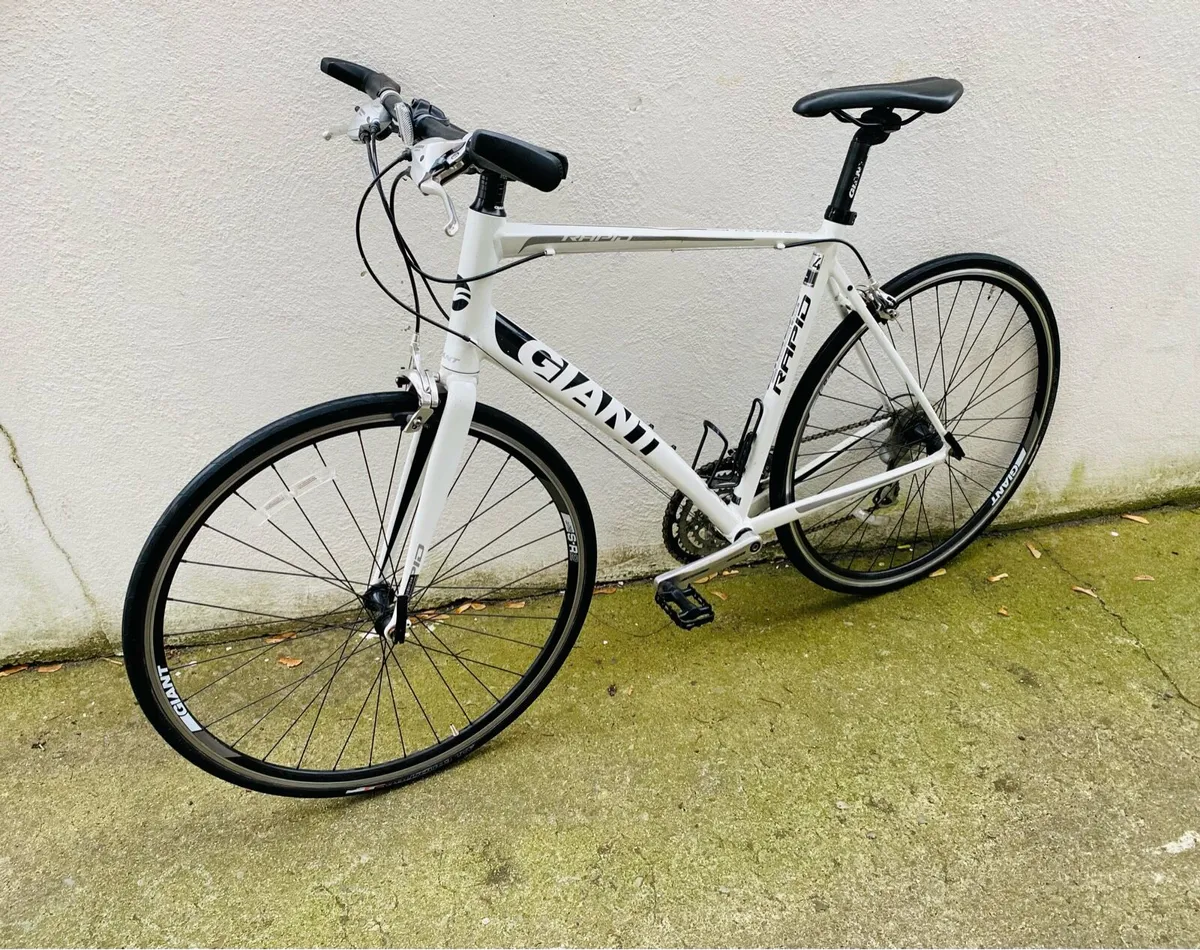 Giant rapid hybrid bike for sale in Co. Dublin for 320 on DoneDeal